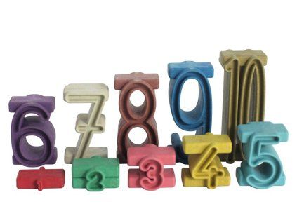 Számtorony 34 db-os, Montessori színesre festett, újrahasznosított fából