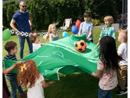 Labdás ügyességi játék, focis